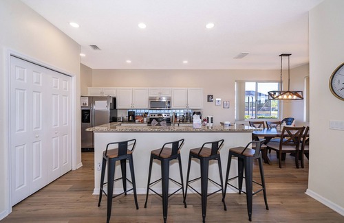 Sunset Lakes House | NEW! Retreat w/Saltwater Pool ~ 5 Mi to Disney!