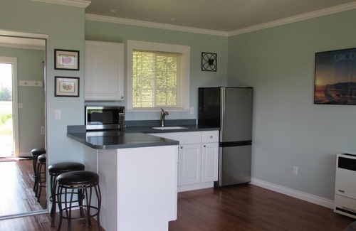 Palmer House | NEW Self contained- Beautiful Mt. View- Bungalow
