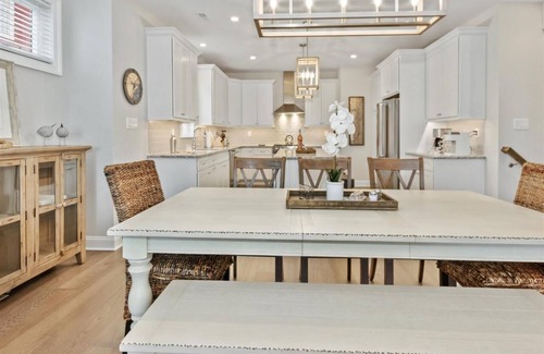 North End House | NEW SINGLE FAMILY BEACH BLOCK HOME-ELEVATOR