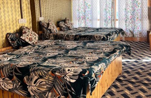 Laripora House | New snow view resort pahalgam