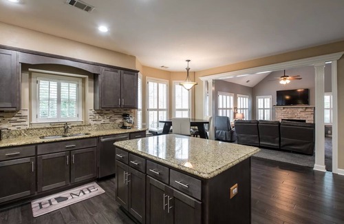 Norcross House | NEW Southern Charm ATL 4 Bdr/3 Bath Executive Home