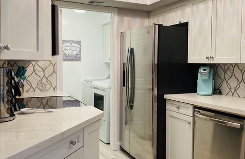 Camelback East Condo | NEW! STUNNING 2 BD 2 BA RESORT STYLE CONDO IN THE AZ BILTMORE. MTN VIEWS!