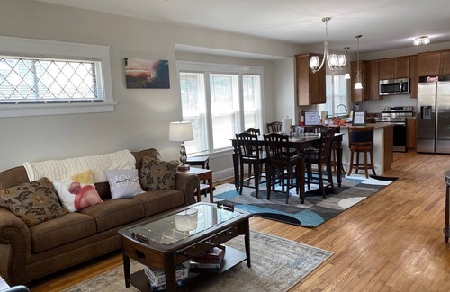 Racine House | New! Surfs Up! Pro Cleaned, Self Check in - Sleeps 14