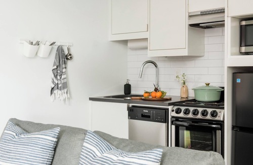 Virginia Highland Apartment | NEW The Rooney - walkable in Ponce City!