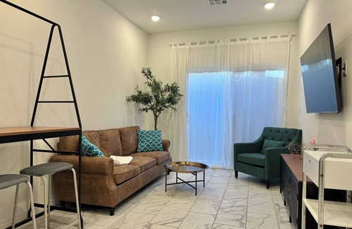Henderson House | New Trendy Suite in Henderson, NV!
