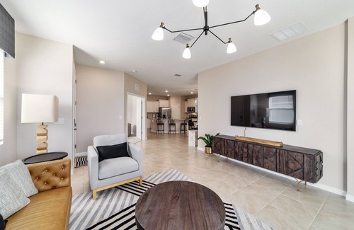 Fellowship Villa | NEW Villa, Ocala Preserve, 6 min to WEC 3 bdrm, 2 bth, gated golf swim fitness