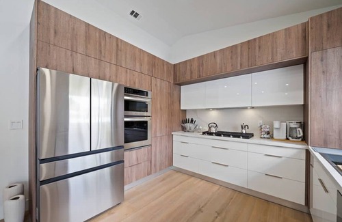 Richmond West Villa | NEW Villa Paradise Lux Gem Pool Game Room