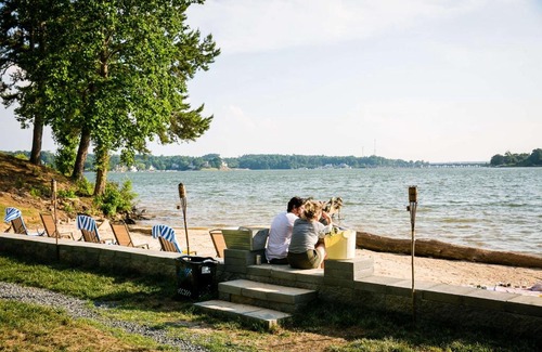 Steele Creek House | New Waterfront Cabin on the Large Sundeck #20 cabin