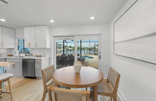 Spring Hill House | *NEW/Waterfront/Heated Pool/Open Floor Plan/FUN!