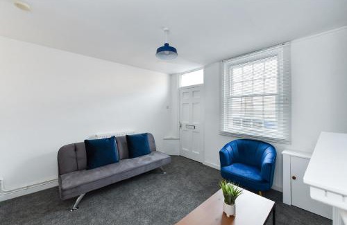 Newark House | Newark Central Cottage