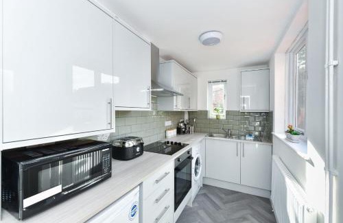 Newark House | Newark Central Cottage