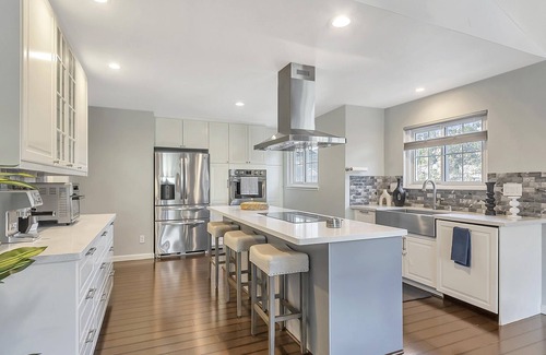 Northside House | NewLuxHome!PoolTable!HotTub!Heart of Downtown SJ