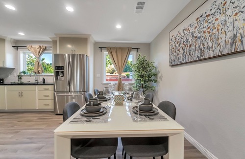 San Jose House | Newly built 2,100 sqft home 6br and 5ba in Willow Glen