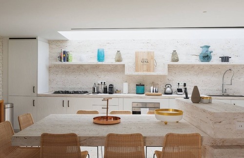 Anse de Lorient Villa | Newly Built 4 BDRM Surfer's Villa