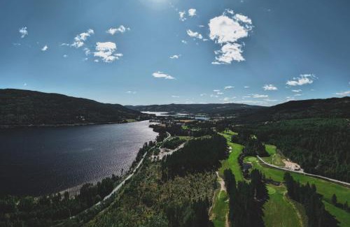 Kroderen House | Newly built cabin with stunning views on Norefjell