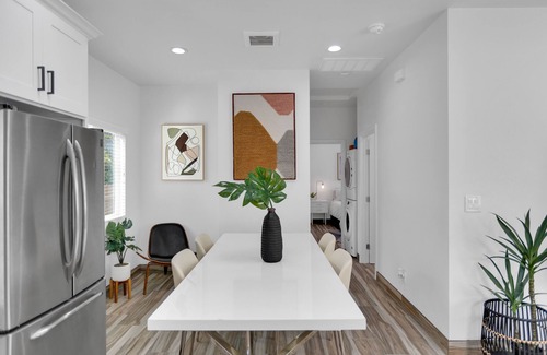 Garden Grove House | Newly Built, The Modern Disneyland Escape w/EV Charging, Near Convention Center