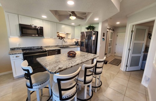 Lake Havasu City Condo | Newly REMODELED 1st floor condo, huge patio, perfect location