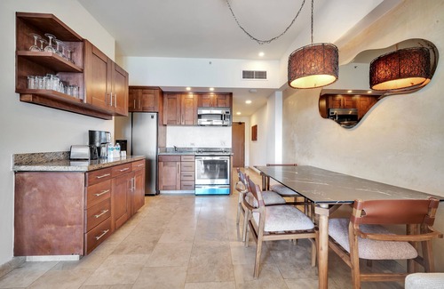 El Medano Ejidal Condo | "NEWLY REMODELED" LUXURY UNIT with PRIVATE TERRACE JACUZZI & IMPRESSIVE VIEWS!