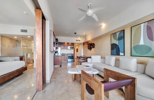 El Medano Ejidal Condo | "NEWLY REMODELED" LUXURY UNIT with PRIVATE TERRACE JACUZZI & IMPRESSIVE VIEWS!