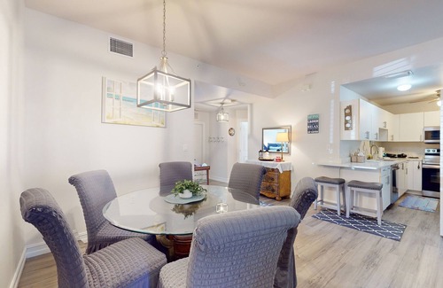 Vanderbilt Beach Condo | Newly renovated 1st-floor condo near Vanderbilt Beach with beach gear, pool, AC