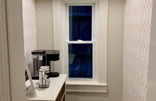 Urbana House | Newly Renovated and Ideally Located Near Campus and Downtown. High speed Wifi