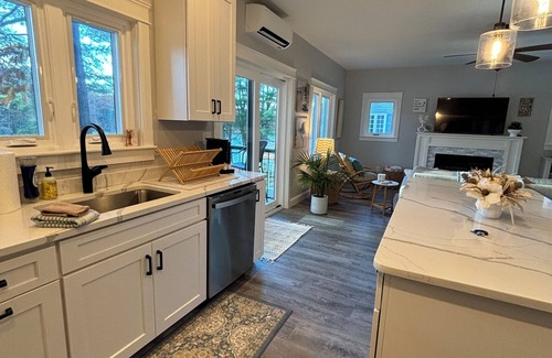 Southern Coast Apartment | Newly renovated, cozy and private directly on the river!