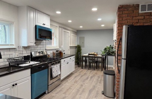 Allen Park House | Newly Renovated Gem Fenced Backyard 2 Full Baths