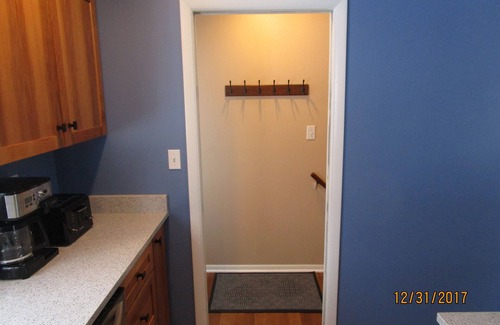 Beulah House | Newly Renovated in 2017/2018! Large 2 Acre Lot. Lots of Parking! Has AC!