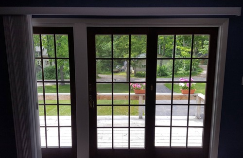 Beulah House | Newly Renovated in 2017/2018! Large 2 Acre Lot. Lots of Parking! Has AC!