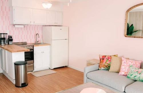 Tybee Island Apartment | Newly Renovated-Ready for Summer