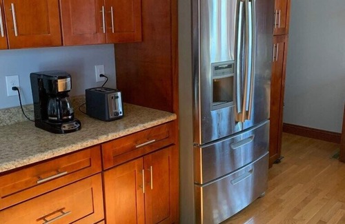 Portage House | Newly Renovated with Finished Basement