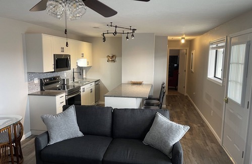 Notch Estates Condo | Newly updated 1 br, 1 bath, walk-in, free wifi, park by door, 1 mile to SDC.