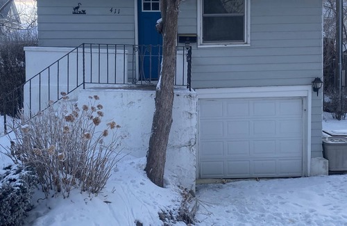 Austin House | Newly updated Guest House located minutes from Hormel, Mayo and Downtown Austin.