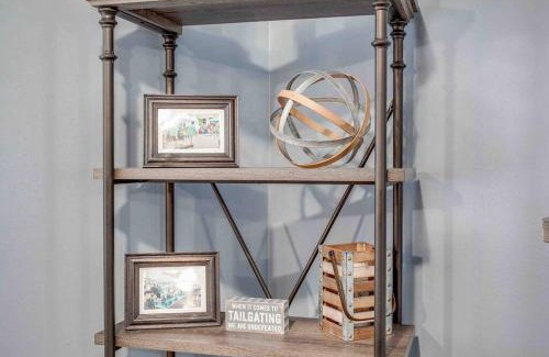 Northeast South Bend House | Newly Updated Smart Home 1 mile from ND & Eddy St