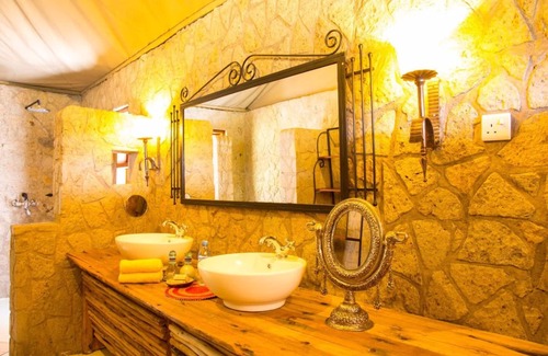 Karatu Cabin | Ngorongoro Forest Tented Lodge