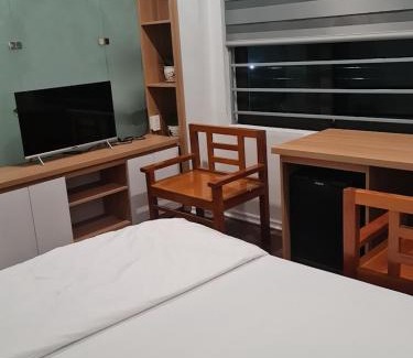 Quang Trach Bed & Breakfast | Nhà Nghỉ Đảo Yến