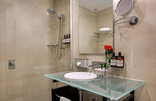 Los Barrios Hotel | NH Campo De Gibraltar