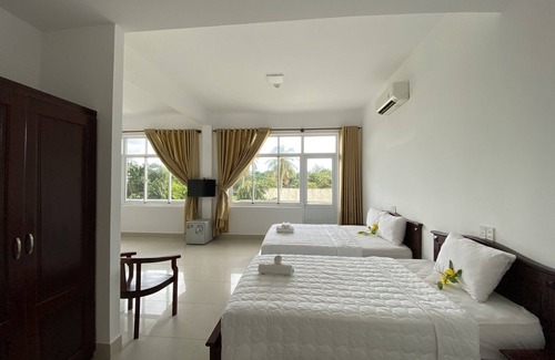 Con Son House | Nha Khach Con Dao