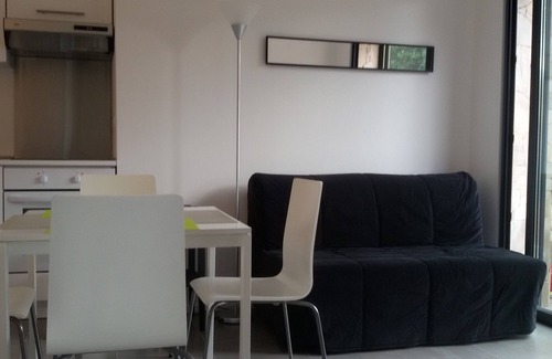 Boulouris-sur-Mer Apartment | NICE 2 ROOMS 3* AIR CONDITIONED IN GROUND FLOOR WITH PRIVATE TERRACE AND POOL