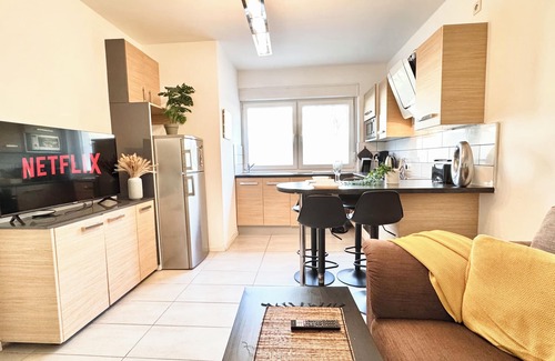 Suedviertel Condo | Nice 2 rooms near the main station