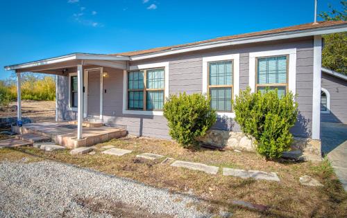 Arena District House | Nice 3B 2BA Near Downtown 2 Min AtandT Center
