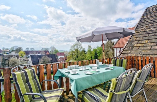 Schwalenberg Apartment | Nice apartment for 8 people with WIFI, TV, terrace and parking