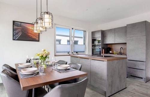 Butjadingen Apartment | Nice apartment for 11 guests with WIFI, TV and terrace