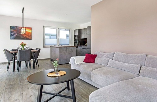 Butjadingen Apartment | Nice apartment for 11 guests with WIFI, TV and terrace