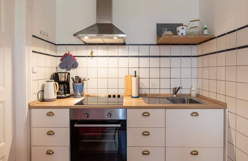 Horne Villa | Nice apartment in villa for 3 guests with WIFI, TV and patio