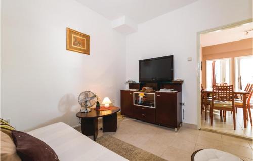 Novigrad Apartment | Nice Apartment In Novigrad With Kitchen