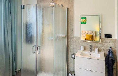 Mettmann Apartment | Nice apartment in Mettmann with WiFi