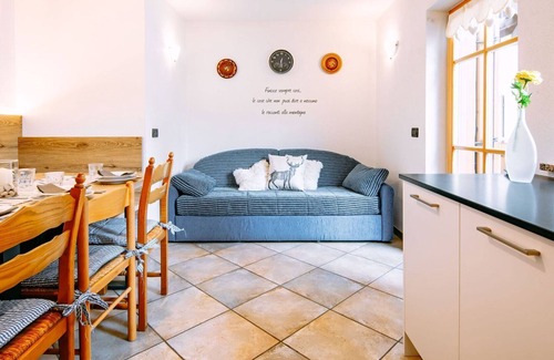 San Giovanni di Fassa House | Nice apartment in villa for 8 guests with WIFI, TV, balcony, pets allowed and parking