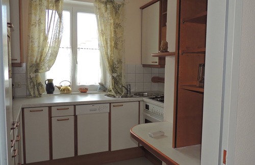 Meidling Apartment | * Nice apartment right next to Schönbrunn Palace Park, own car park