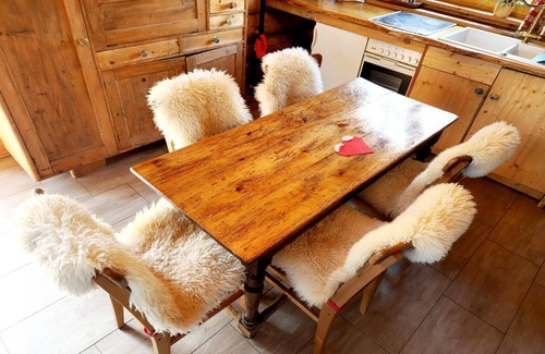 Klagenfurt-Wolfnitz Ski Chalet | Nice chalet in Klagenfurt with hot tub
